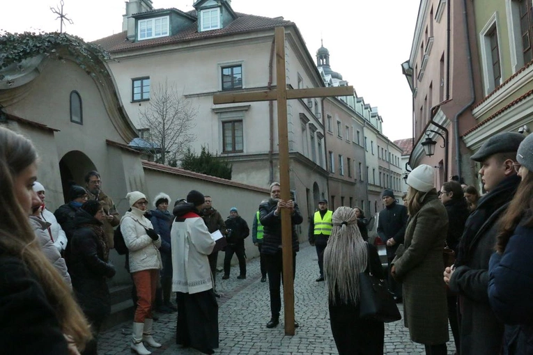 Droga Krzyżowa KWC ulicami lubelskiej Starówki.