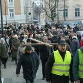 Podniesieni mocą z krzyża