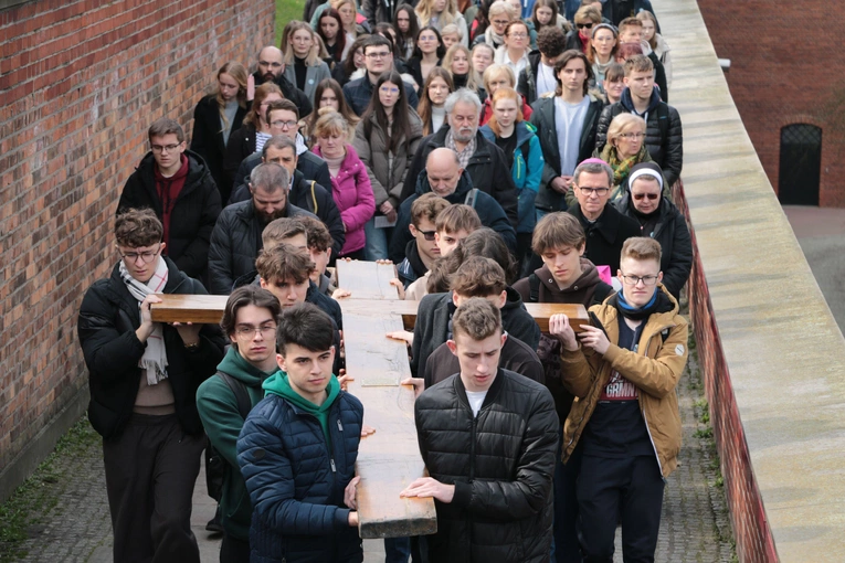 Jasna Góra. Pielgrzymka maturzystów - cz. 2