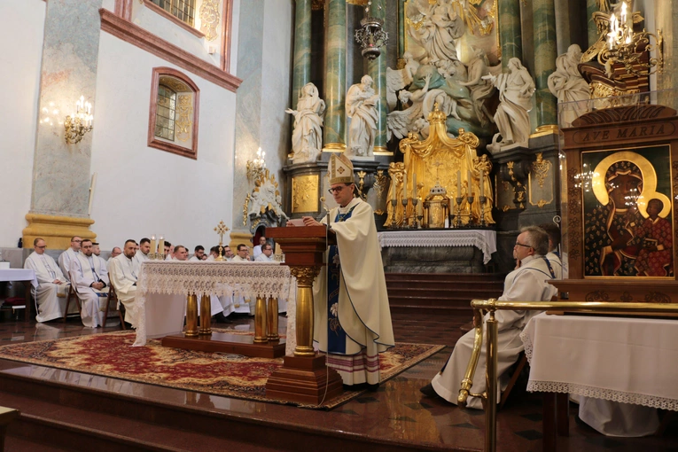 Jasna Góra. Pielgrzymka maturzystów - cz. 2