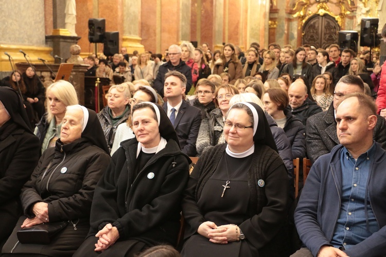 Jasna Góra. Pielgrzymka maturzystów - cz. 2