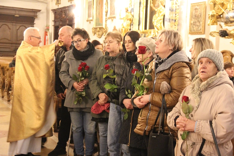 Zakliczyn. Wprowadzenie relikwii św. Rity do kościoła św. Idziego