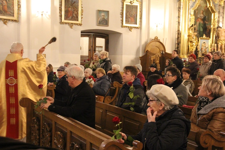 Zakliczyn. Wprowadzenie relikwii św. Rity do kościoła św. Idziego