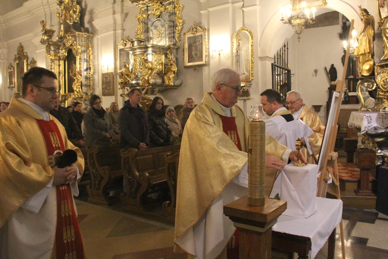 Zakliczyn. Wprowadzenie relikwii św. Rity do kościoła św. Idziego