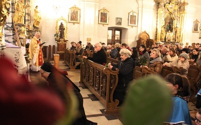 Zakliczyn. Wprowadzenie relikwii św. Rity do kościoła św. Idziego