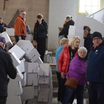 Liczyła się każda para rąk do pomocy.