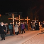 Dębica-Latoszyn. Droga Krzyżowa ulicami parafii