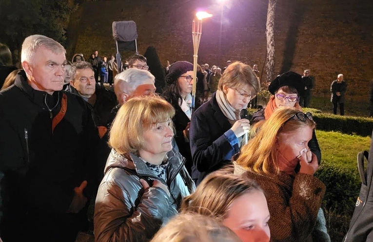 Droga Krzyżowa w głogowskiej fosie miejskiej