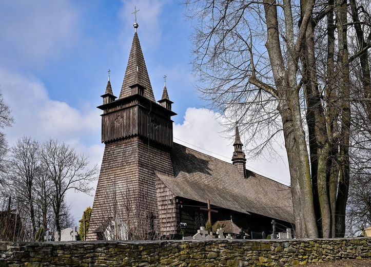 ​Unikatowe zasłony wielkopostne w Orawce