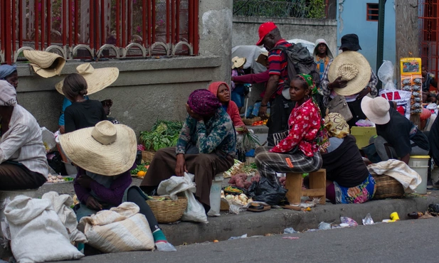 Haiti: Policja przechodzi do ofensywy przeciwko gangom kontrolującym znaczną część kraju