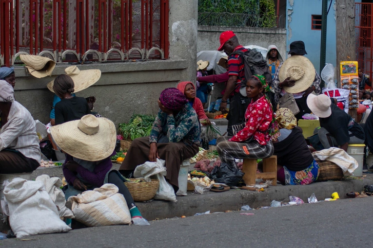 Haiti: Policja przechodzi do ofensywy przeciwko gangom kontrolującym znaczną część kraju