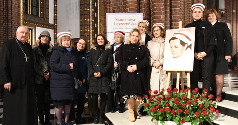 By matki mogły przytulić dzieci