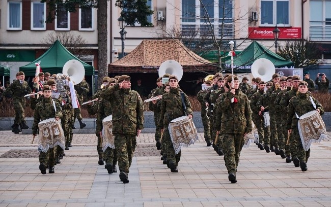 Wystąpiła Orkiestra Reprezentacyjna WOT.