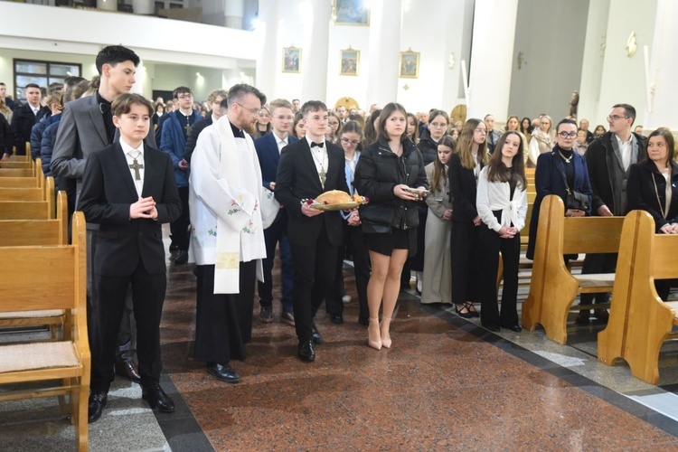 Bierzmowanie u bł. Karoliny w Tarnowie