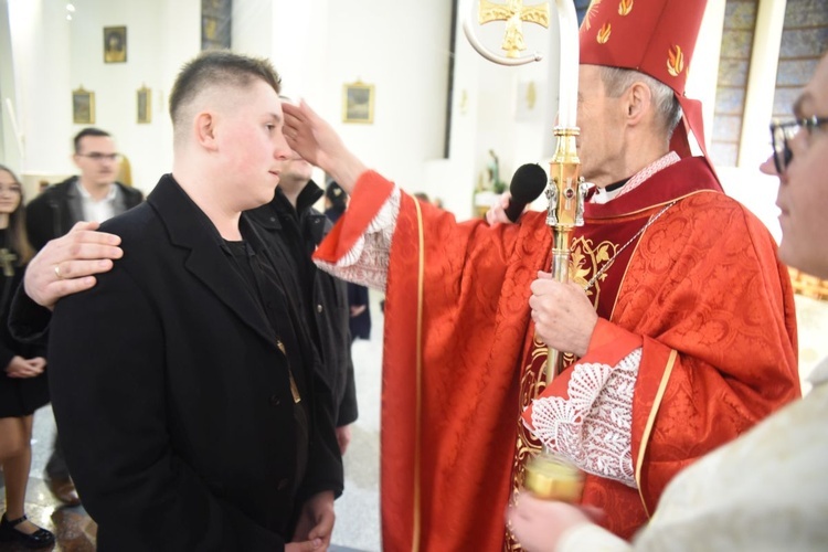 Bierzmowanie u bł. Karoliny w Tarnowie