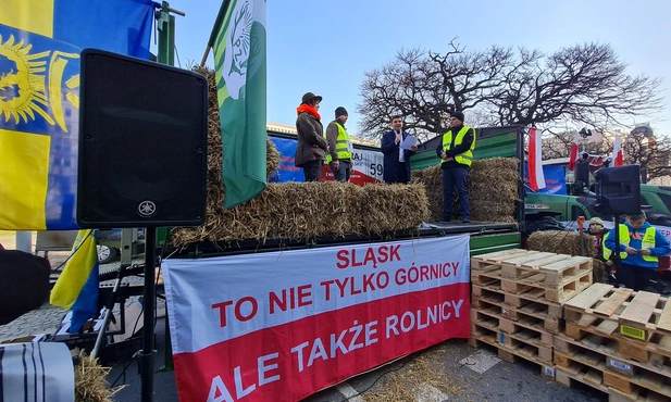 Katowice. Protest rolników w rejonie Urzędu Wojewódzkiego