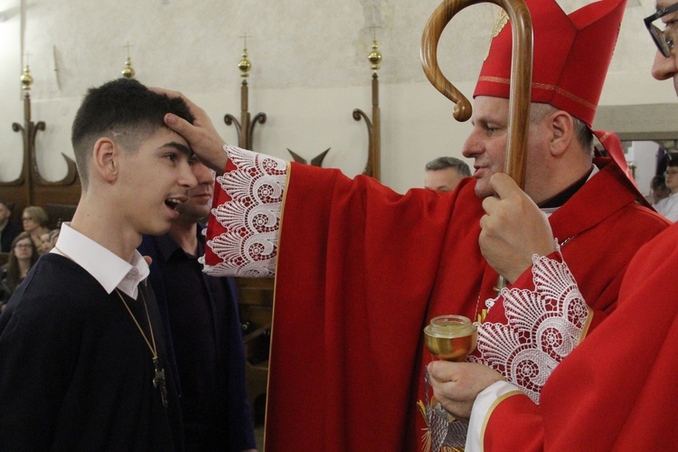 Bierzmowanie w bazylice św. Małgorzaty w Nowym Sączu