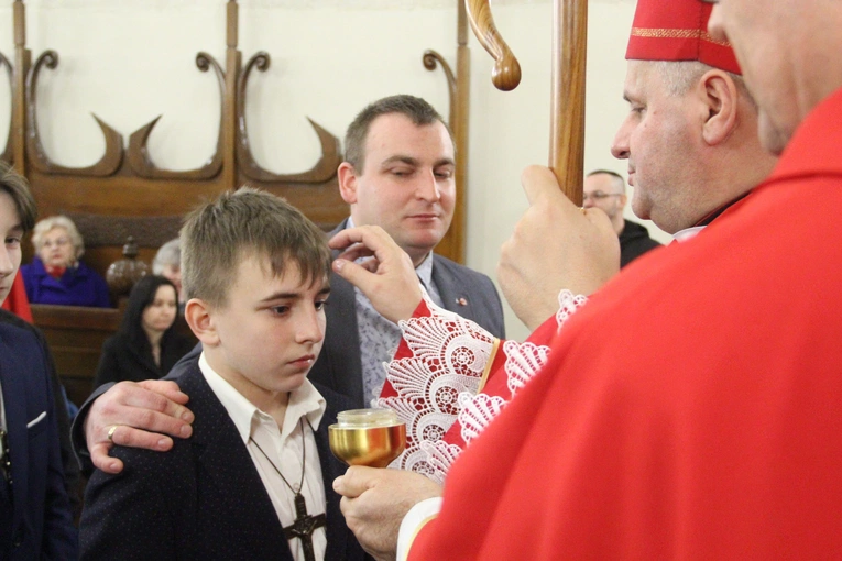 Bierzmowanie w bazylice św. Małgorzaty w Nowym Sączu