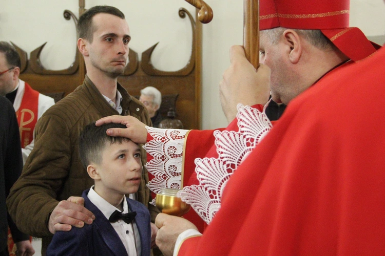 Bierzmowanie w bazylice św. Małgorzaty w Nowym Sączu