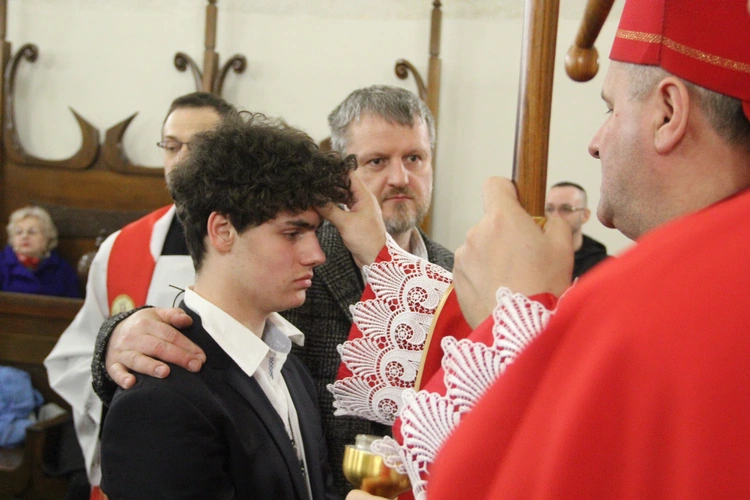 Bierzmowanie w bazylice św. Małgorzaty w Nowym Sączu