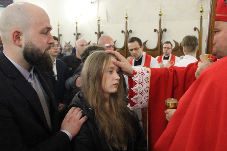 Bierzmowanie w bazylice św. Małgorzaty w Nowym Sączu