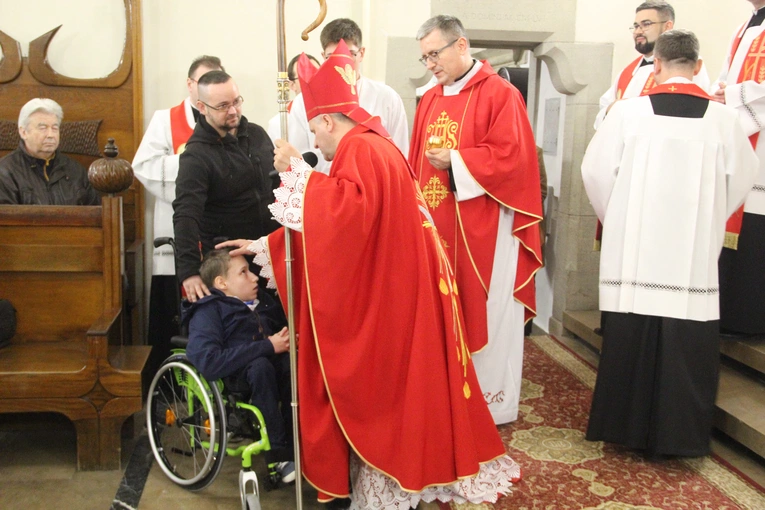 Bierzmowanie w bazylice św. Małgorzaty w Nowym Sączu