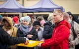 Lubelska Caritas szykuje śniadanie wielkanocne dla ubogich.