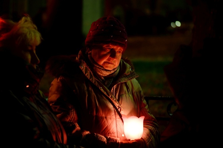 Olsztyn. Droga Krzyżowa ulicami miasta