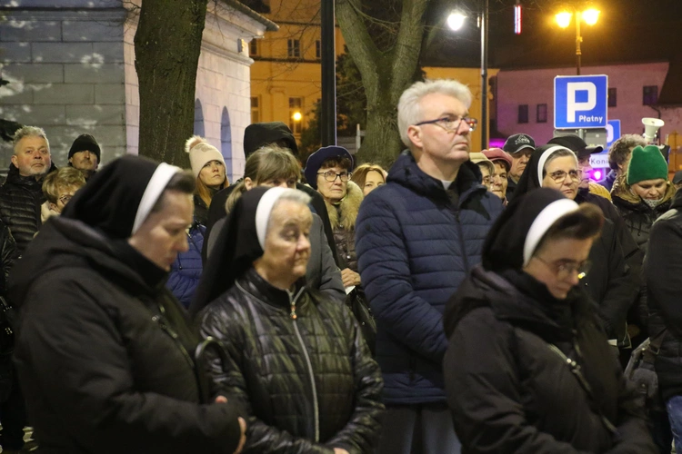 Płock. Droga Krzyżowa na Starym Mieście