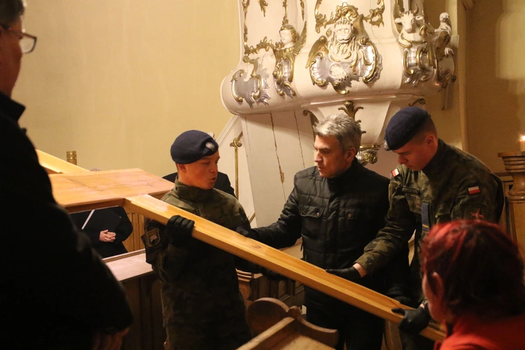 Płock. Droga Krzyżowa na Starym Mieście