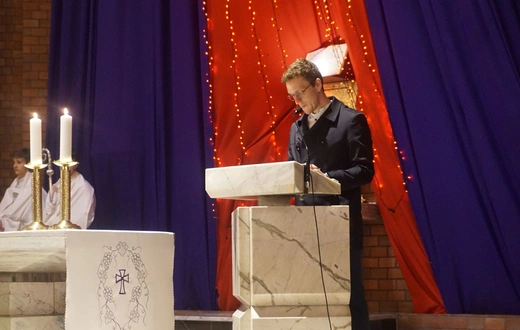 Eucharystia i spotkanie z abp. Rino Fisichellą