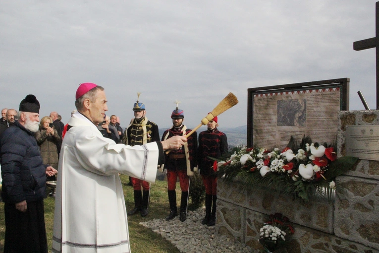 Tęgoborze. Pomnik dla mieszkańców Zawadki