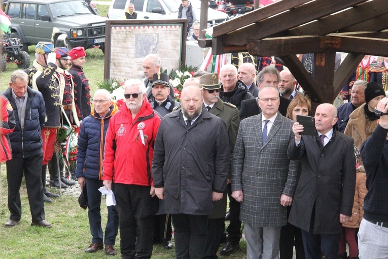 Tęgoborze. Pomnik dla mieszkańców Zawadki