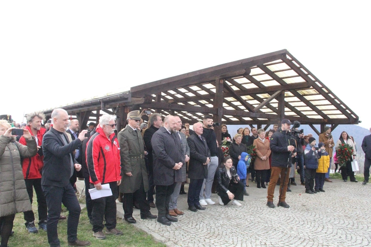 Tęgoborze. Pomnik dla mieszkańców Zawadki