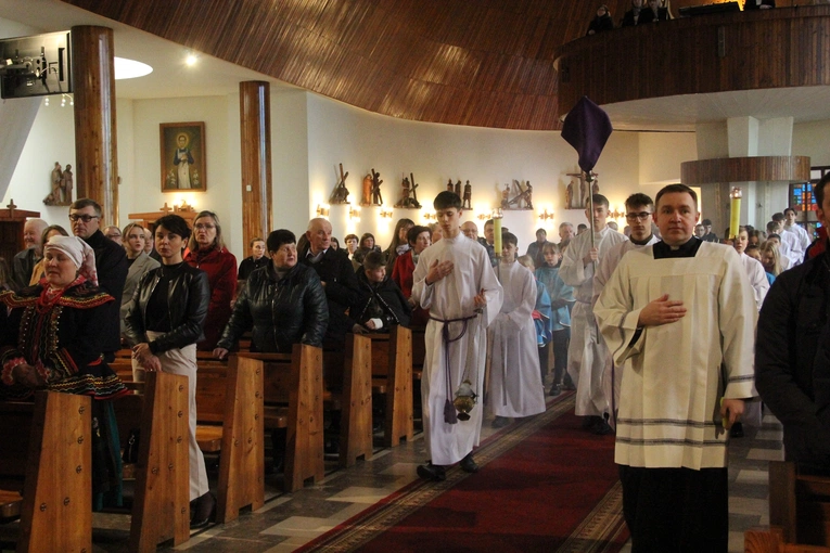 Tęgoborze. Pomnik dla mieszkańców Zawadki