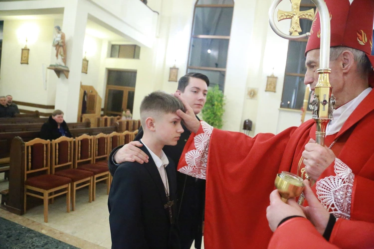 Bierzmowanie w Gaboniu