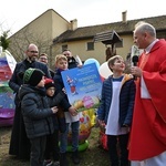 Wielkanocne pisanki w sanktuarium w Matemblewie
