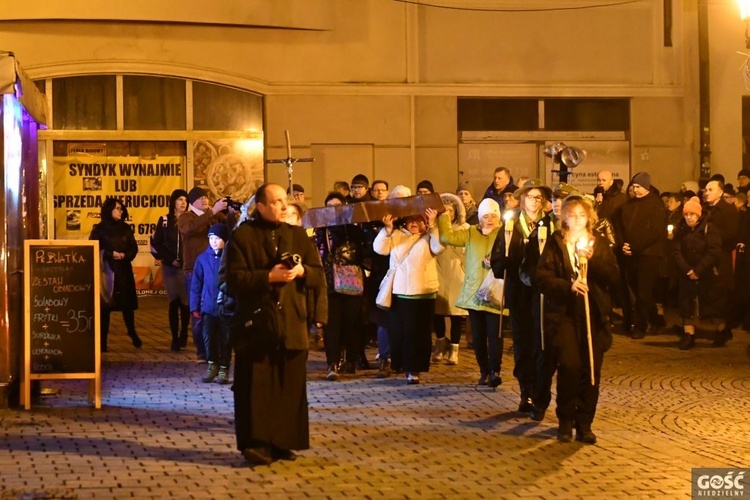 Droga Krzyżowa w Winnym Grodzie