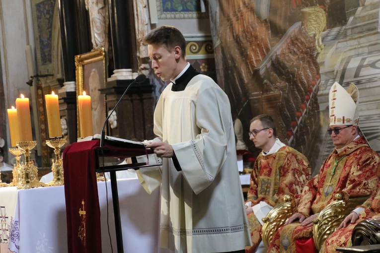 Płock. Niedziela Palmowa w katedrze