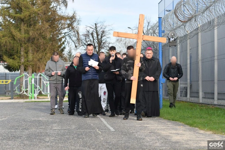 Droga Krzyżowa w Zakładzie Karnym