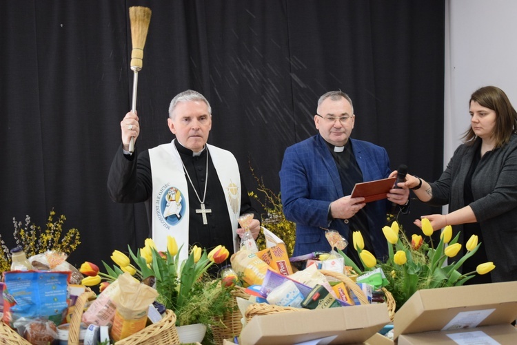 Sandomierz. Pomoc świąteczna ubogim