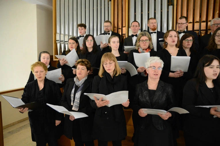 Rozpoczęcie Mszy Krzyżma