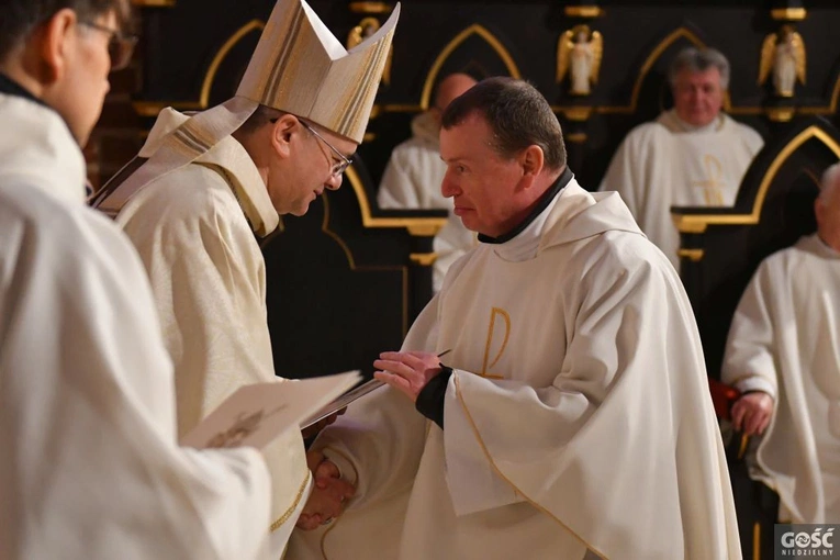 Odznaczenia i nominacje kapłańskie