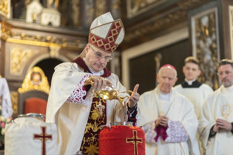 Msza Krzyżma w katedrze świdnickiej