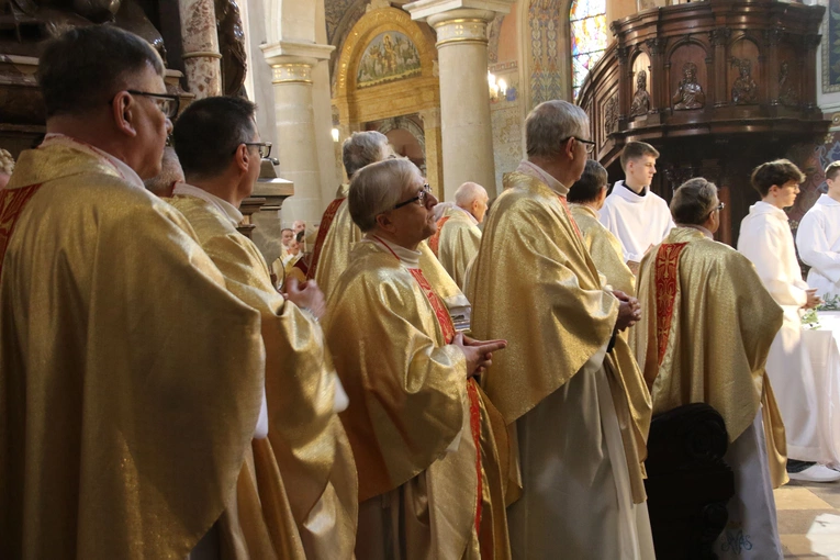 Płock. Msza Krzyżma