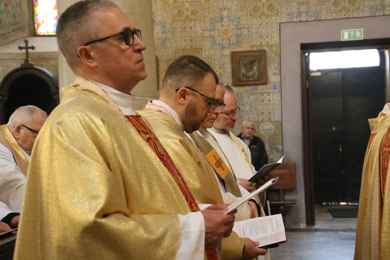 Płock. Msza Krzyżma