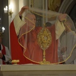 Liturgia Męki Pańskiej w radomskiej katedrze.