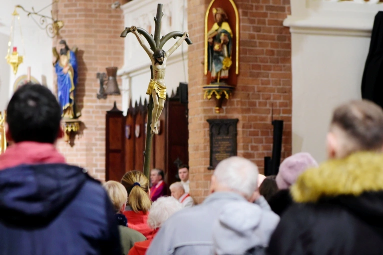 Olsztyn. Liturgia Męki Pańskiej