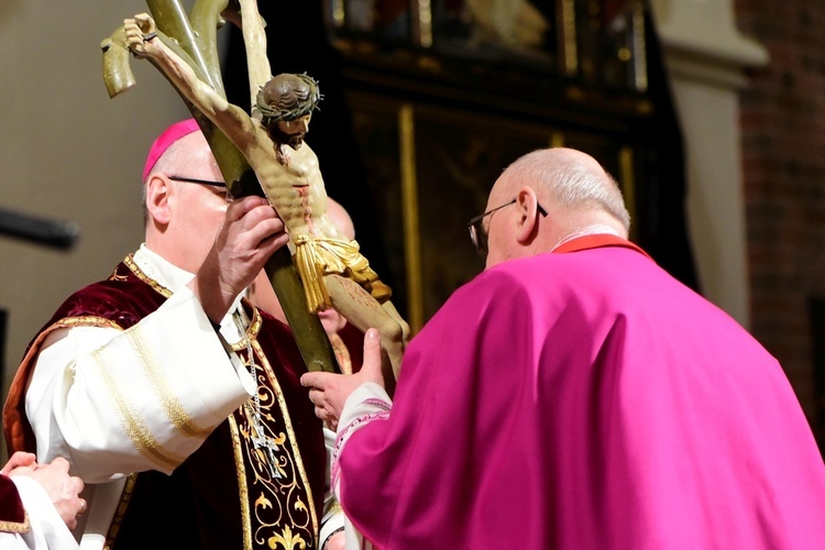 Olsztyn. Liturgia Męki Pańskiej