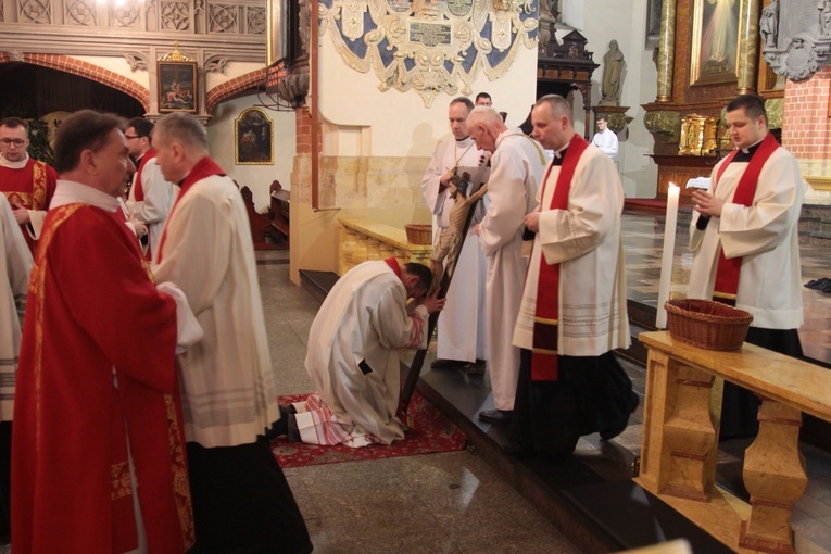 Wielki Piątek w legnickiej katedrze